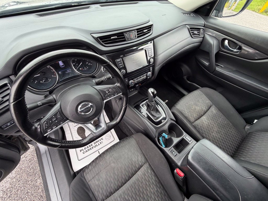 Used 2020 Nissan Rogue SV AWD/4WD image 13