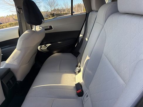 Used 2023 Toyota Corolla Cross L image 10