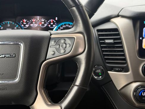 Used 2017 GMC Yukon Denali w/ Open Road Package AWD/4WD image 10
