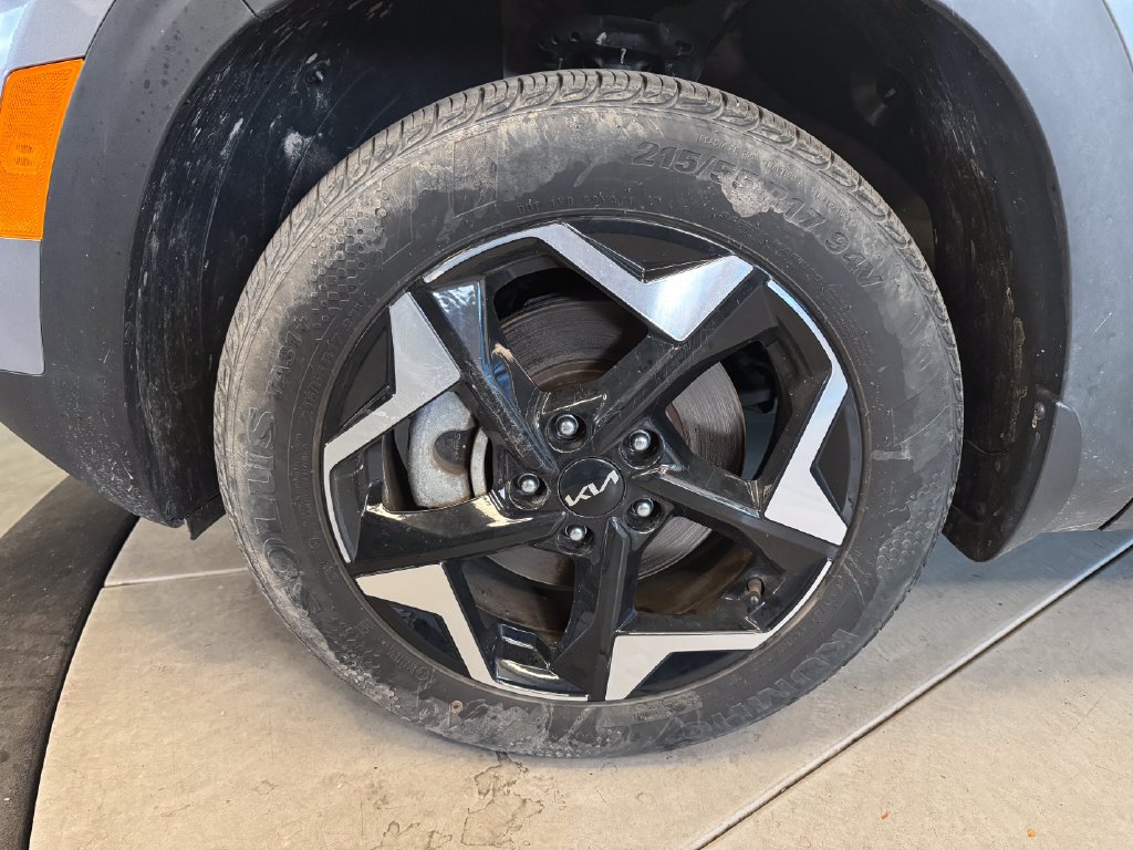 Used 2025 Kia Seltos S AWD/4WD image 25