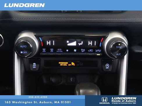 Used 2021 Toyota RAV4 XLE w/ Convenience Package image 23