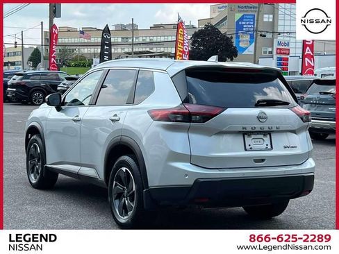 Certified 2024 Nissan Rogue SV w/ SV Premium Package AWD/4WD image 8