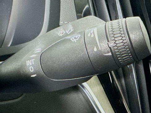 Used 2019 Volvo S60 T5 Inscription image 14