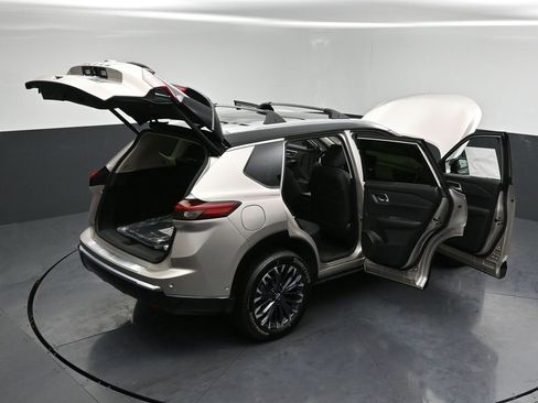 New 2026 Nissan Rogue Platinum w/ Platinum Premium Package AWD/4WD image 35
