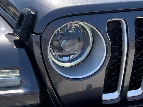 Used 2023 Jeep Wrangler Unlimited Sahara AWD/4WD image 29