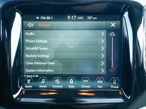 Used 2018 Jeep Compass Limited w/ Navigation Group AWD/4WD image 34