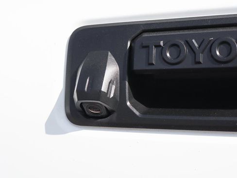 Used 2022 Toyota Tacoma TRD Off-Road w/ Technology Package image 46