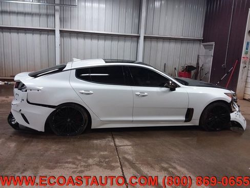 Used 2020 Kia Stinger GT1 image 6