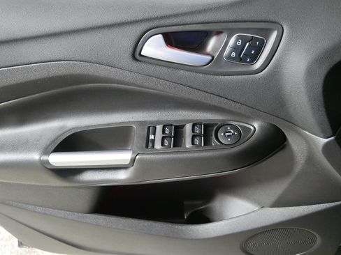 Used 2016 Ford Escape Titanium FWD image 19
