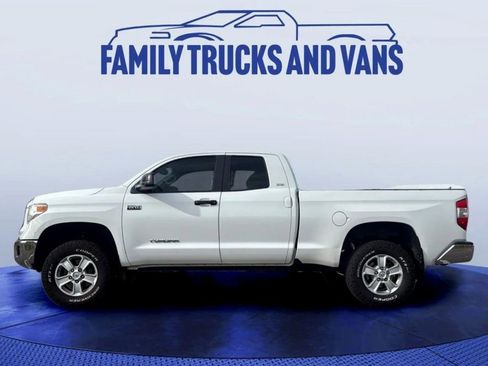 Used 2015 Toyota Tundra SR5 image 2