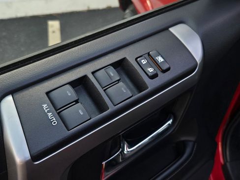 Certified 2021 Toyota 4Runner SR5 AWD/4WD image 10