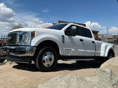 Used 2021 Ford F350 XL w/ STX Appearance Package AWD/4WD image 2