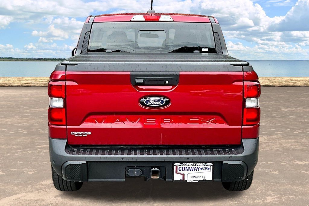 Certified 2025 Ford Maverick Lariat w/ 4K Tow Package AWD/4WD image 7