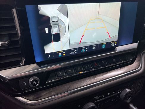 Used 2023 Chevrolet Silverado 1500 LTZ w/ LTZ Premium Package image 15