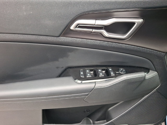 Used 2025 Kia Sportage EX w/ EX Premium Package AWD/4WD image 12