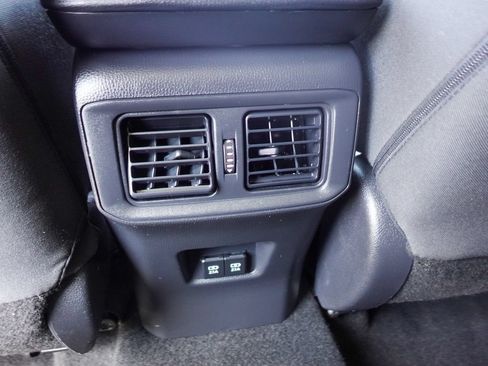 Used 2021 Toyota RAV4 XLE w/ XLE Grade Weather Package AWD/4WD image 26