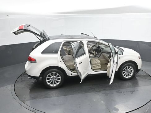 Used 2015 Lincoln MKX AWD w/ Equipment Group 102A image 41