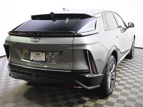 New 2026 Cadillac Lyriq Luxury AWD/4WD image 6