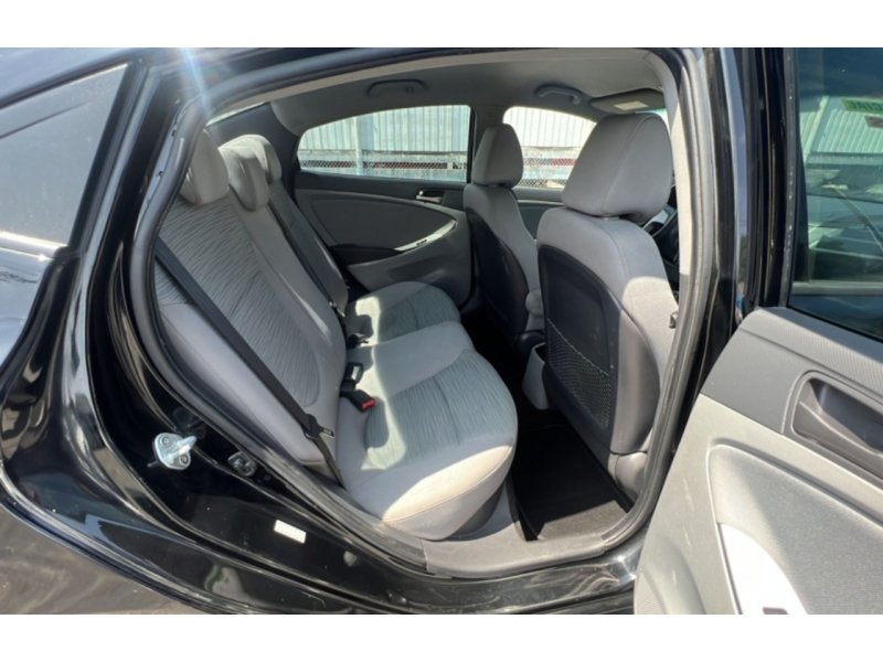 Used 2016 Hyundai Accent SE FWD image 17