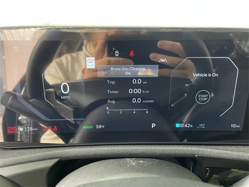 New 2025 Kia EV6 Light w/ Light LR Technology Package image 3