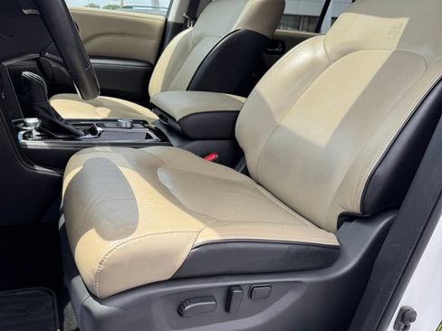 Used 2022 INFINITI QX80 Premium Select w/ All-Season Package AWD/4WD image 11
