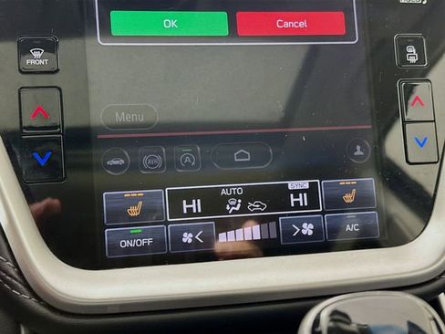 Used 2022 Subaru Outback Limited image 19