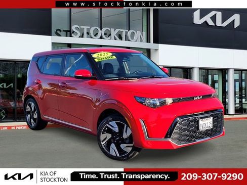 Used 2025 Kia Soul GT-Line FWD image 1