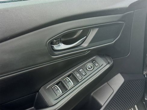 Used 2023 Honda Accord Sport image 12