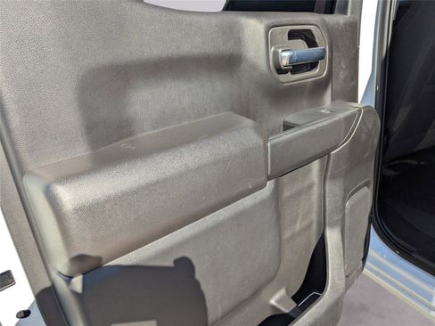 Used 2022 Chevrolet Silverado 1500 Custom image 25