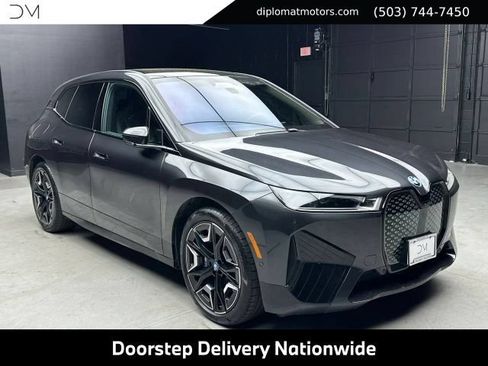 Used 2025 BMW iX M60 AWD/4WD image 9