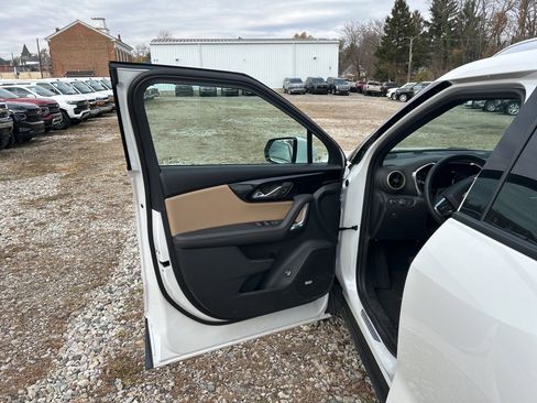 Certified 2023 Chevrolet Blazer Premier image 17