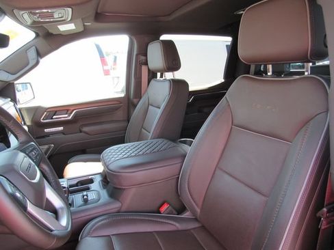 Used 2023 GMC Sierra 1500 Denali w/ Denali Reserve Package AWD/4WD image 16