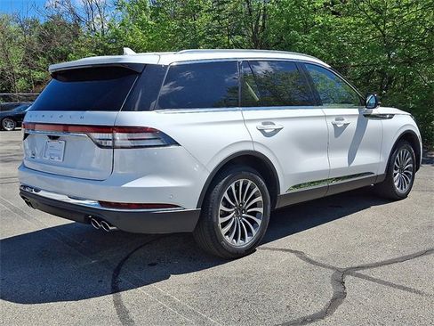 Certified 2023 Lincoln Aviator Reserve w/ Equipment Group 201A AWD/4WD image 6