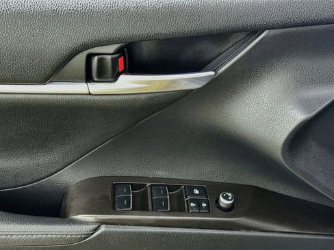 Used 2022 Toyota Camry XLE AWD/4WD image 20