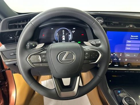 Used 2025 Lexus RZ 450e image 14