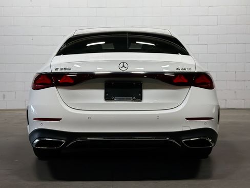 Used 2024 Mercedes-Benz E 350 4MATIC Sedan image 8