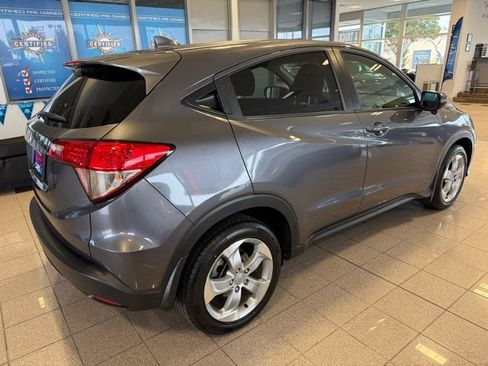 Used 2016 Honda HR-V EX image 3