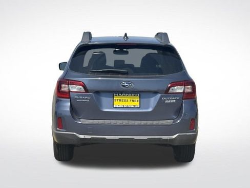 Used 2017 Subaru Outback 2.5i Premium AWD/4WD image 7