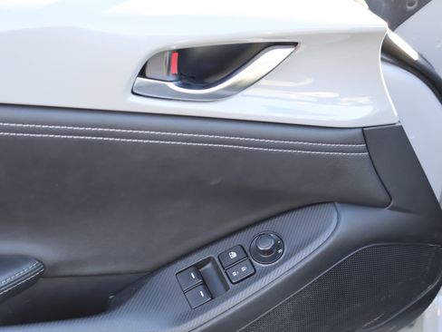 Used 2024 MAZDA MX-5 Miata RF Grand Touring image 25