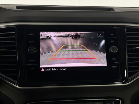 Used 2023 Volkswagen Atlas SEL image 18