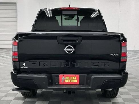 New 2026 Nissan Frontier SV w/ Tow Package AWD/4WD image 4