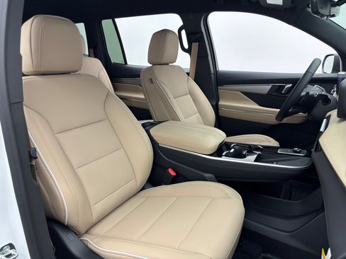 New 2026 Buick Enclave Preferred w/ Power Package FWD image 36