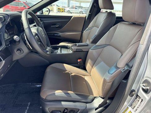 Certified 2024 Lexus ES 350 w/ Premium Package FWD image 11