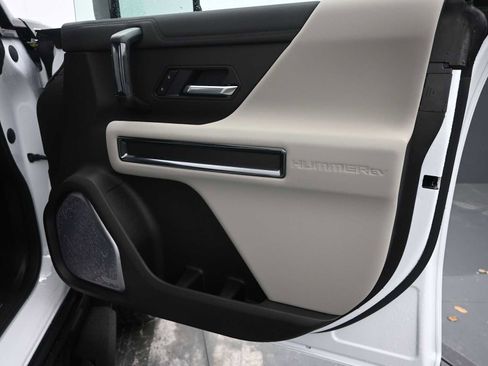 New 2026 GMC Hummer EV 4x4 Crew Cab image 19