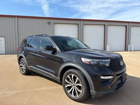 Used 2020 Ford Explorer ST w/ Premium Technology Package AWD/4WD image 3