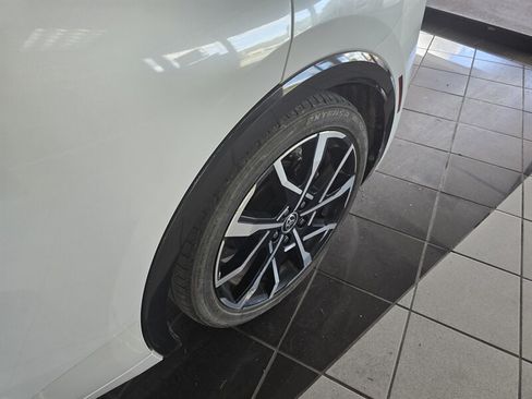 Used 2023 Toyota Prius Prime FWD image 35