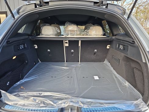 New 2026 Mercedes-Benz GLC 300 image 13