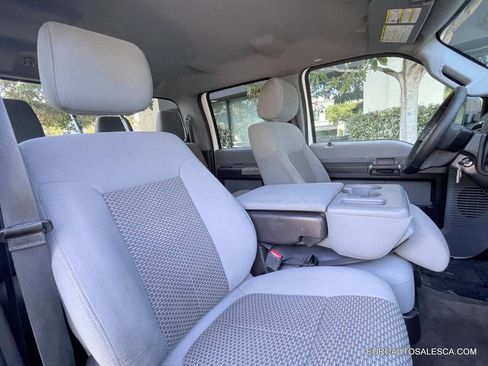 Used 2014 Ford F250 XLT w/ Camper Package image 18
