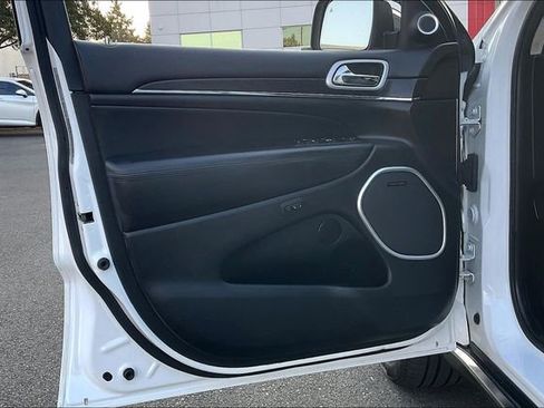 Used 2018 Jeep Grand Cherokee Summit image 22
