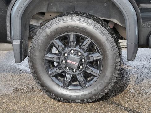 Used 2025 GMC Sierra 2500 AT4 w/ AT4 Premium Plus Package image 12